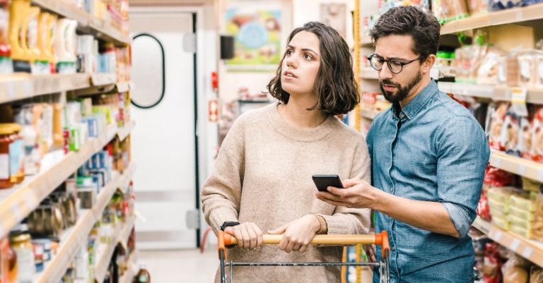 US consumer sentiment plunges to lowest level in over a decade as trade tensions escalate