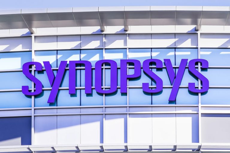 Synopsys stock price bullish flag points to a surge after earnings