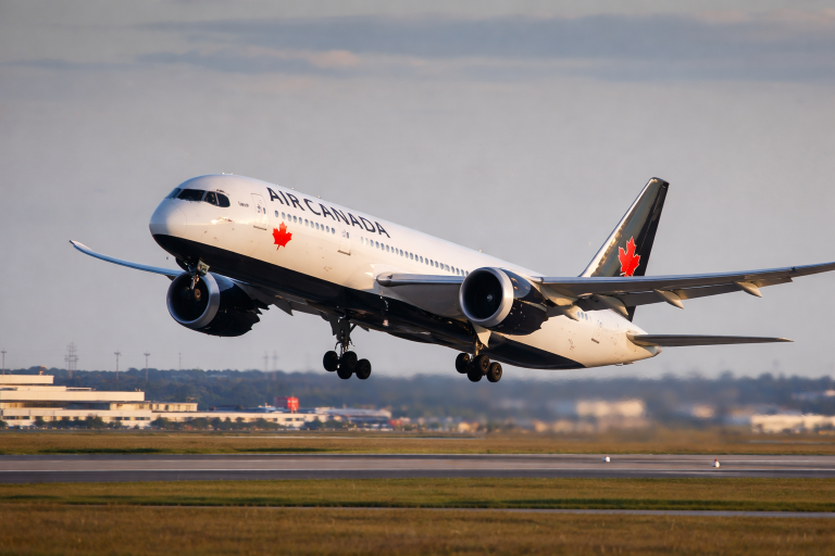Air Canada stock faces turbulence as headwinds rise: what next?